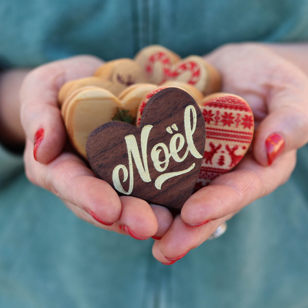 Christmas Hearts Engraved Wood Set