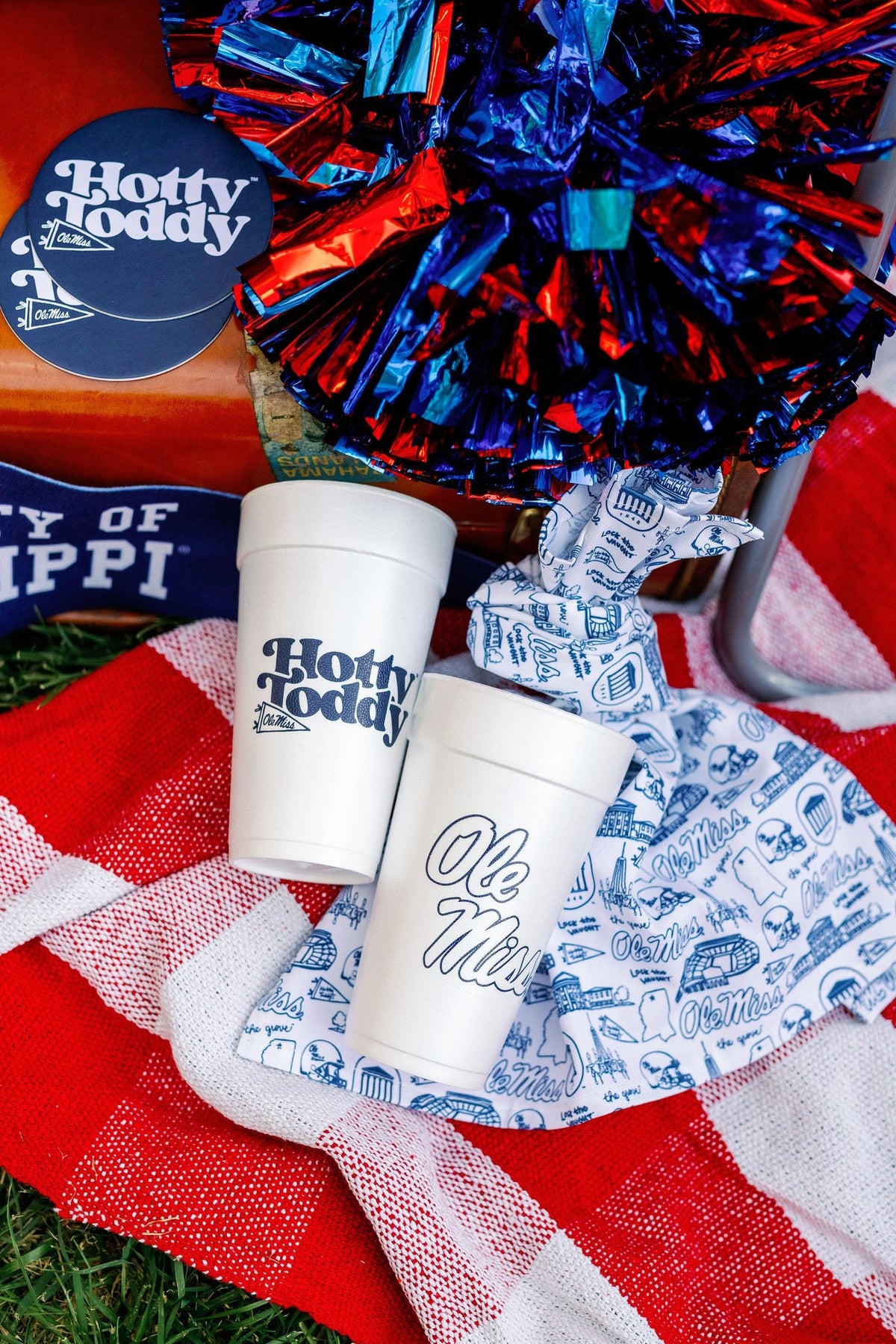 The University of Mississippi (Ole Miss) - 20 oz Styrofoam Cups, Set of 8