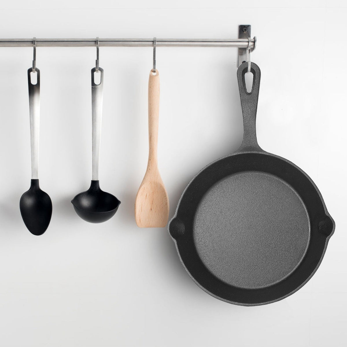 3-Piece Pre-Seasoned Cast Iron Skillet Set (6/8/10 in)